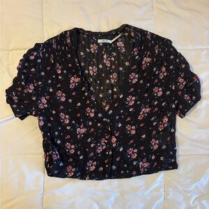 Kimchi Blue Black Floral Button-Front Crop Blouse
